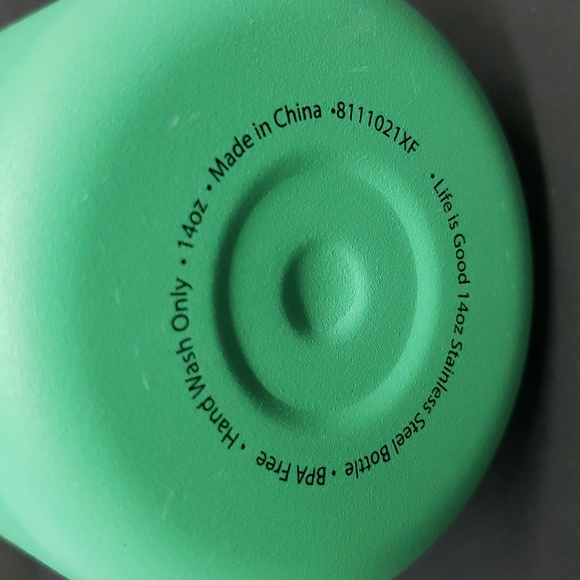 Life is Good metal water bottles with Easter bunny - Picture 4 of 6